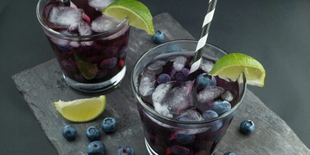 Ice - Keeping Your Daily Drinks & Adventures Cool